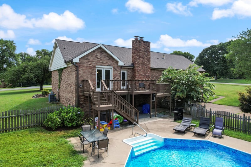 100 Sioux Ct, Hendersonville, TN 37075