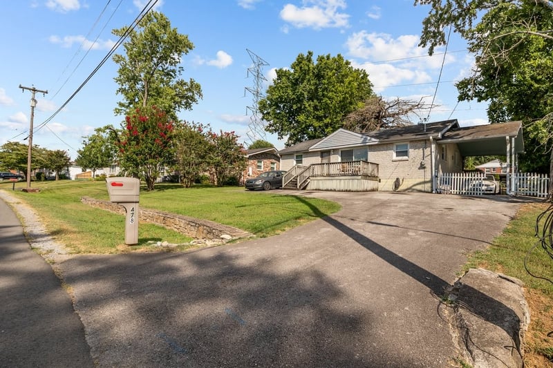 478 Sunliner Dr, Nashville, TN 37209