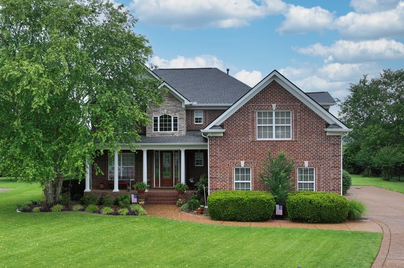 1043 Dorset Dr, Hendersonville, TN 37075