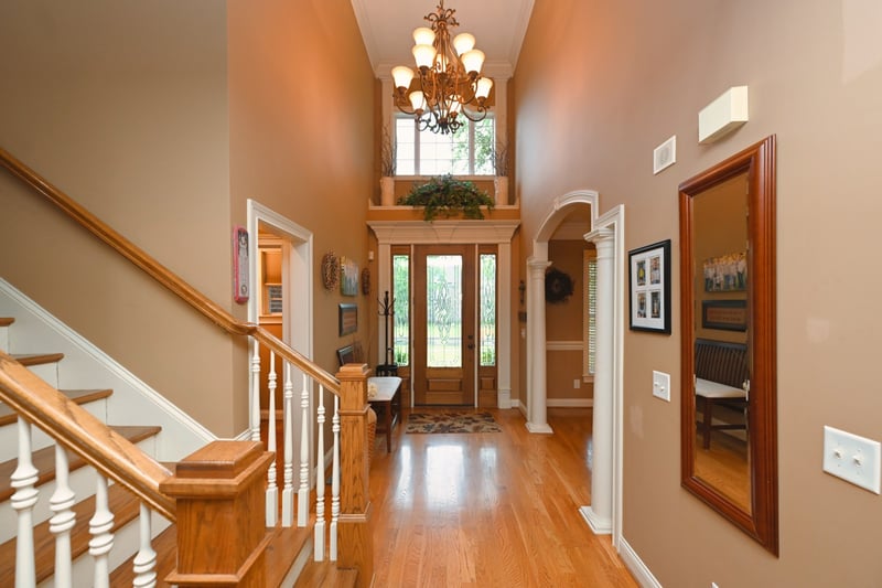 1043 Dorset Dr, Hendersonville, TN 37075