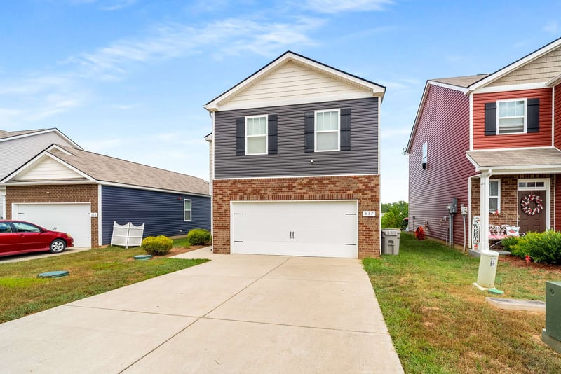 537 Spangler Ln, Ashland City, TN 37015
