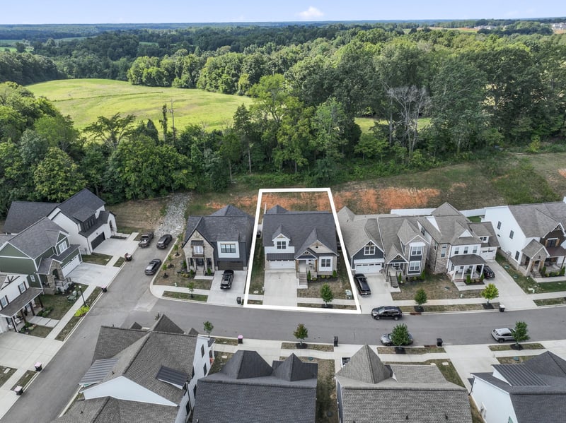 268 Daniel St, Pleasant View, TN 37146