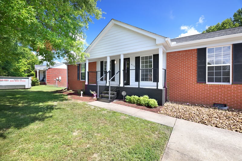 412 Eisenhower Dr, Ashland City, TN 37015