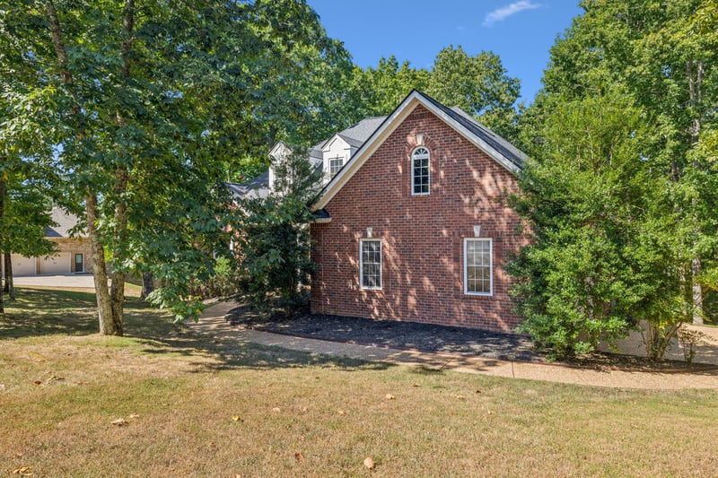 324 Pebblebrook Dr, Ashland City, TN 37015