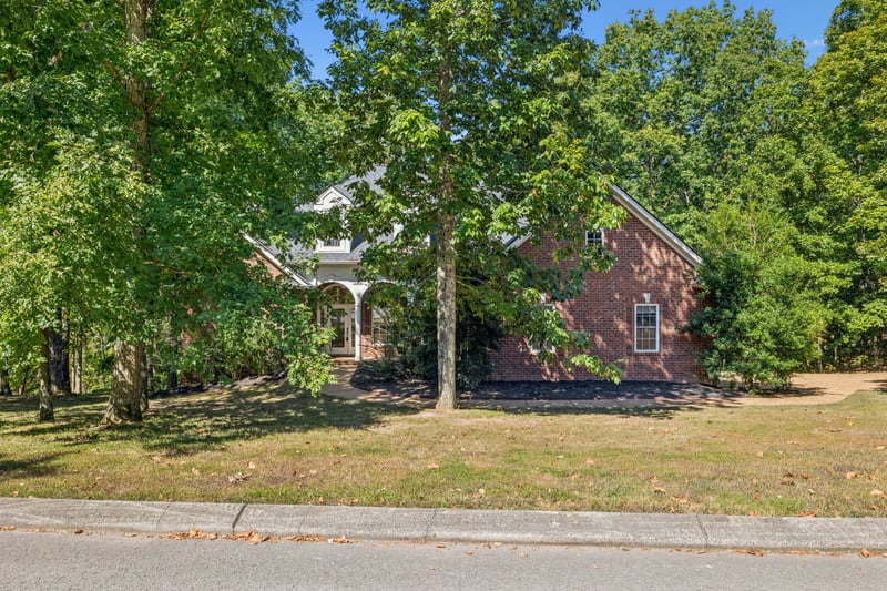 324 Pebblebrook Dr, Ashland City, TN 37015