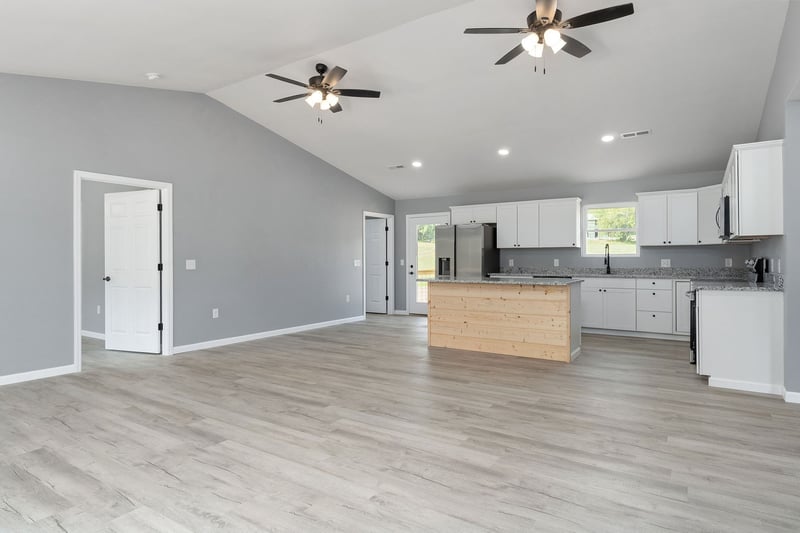 420 Salt Lick Creek Rd, Pleasant Shade, TN 37145