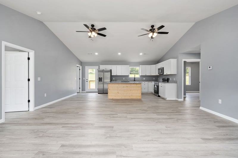 420 Salt Lick Creek Rd, Pleasant Shade, TN 37145