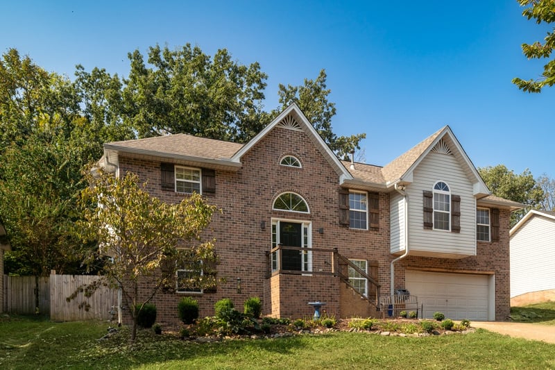 110 Redbud Dr, Hendersonville, TN 37075