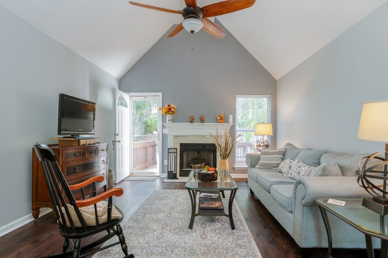 110 Redbud Dr, Hendersonville, TN 37075