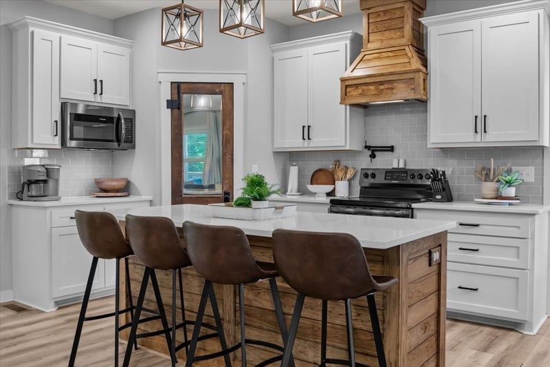 1119 Gallion Rd, Cumberland Furnace, TN 37051