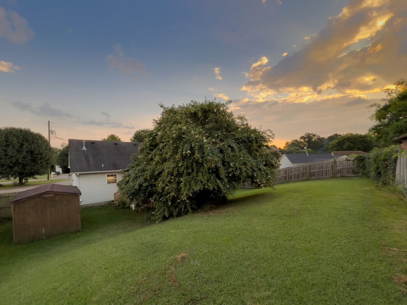 909 Avery Green Ct, Old Hickory, TN 37138