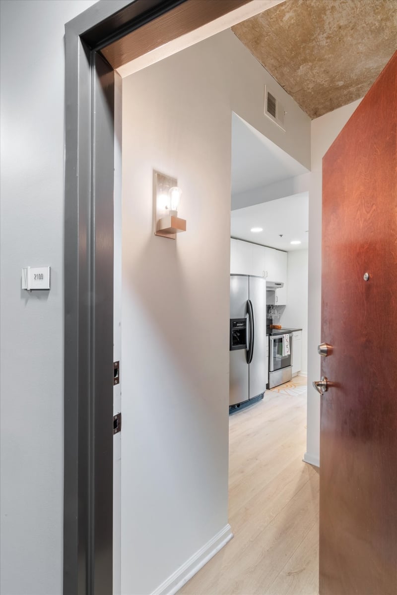 415 Church St #2109, Nashville, TN 37219