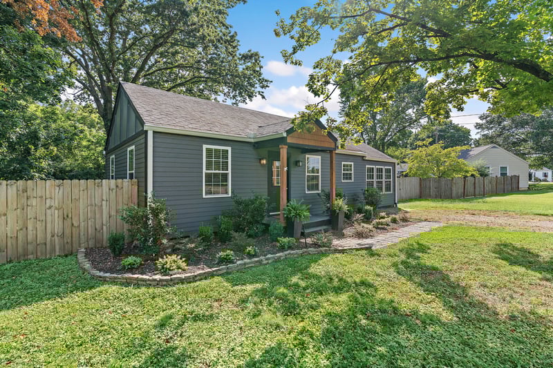 2614 Live Oak Rd, Nashville, TN 37210