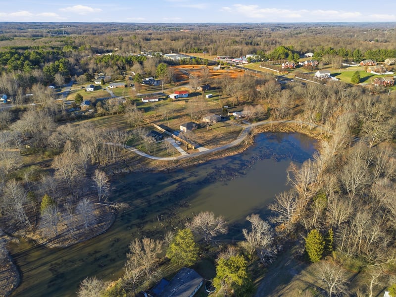 Rambaugh , Burns, TN 37029