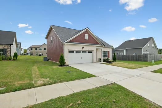 702 Arabella Dr, Lebanon, TN 37087