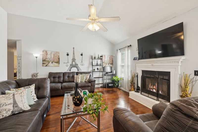 921 Forest Pointe Ln, Antioch, TN 37013