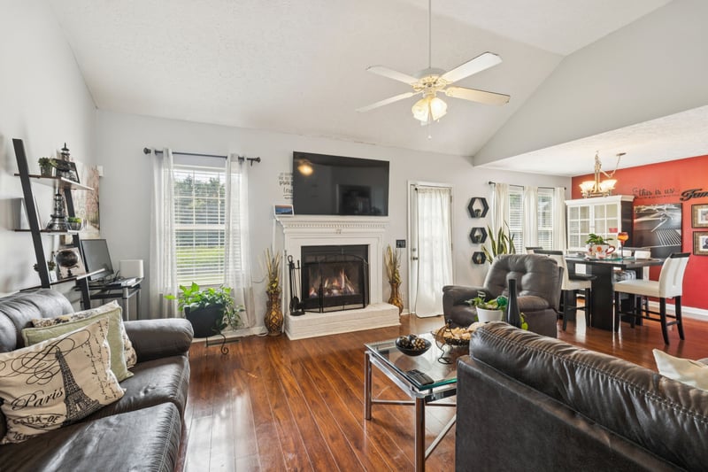 921 Forest Pointe Ln, Antioch, TN 37013