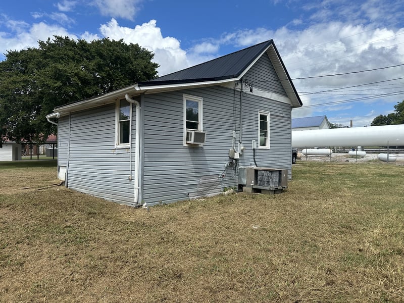 4 Wilkerson Ln, Brush Creek, TN 38547