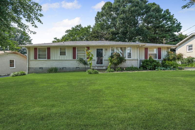 4852 Everest Dr, Old Hickory, TN 37138