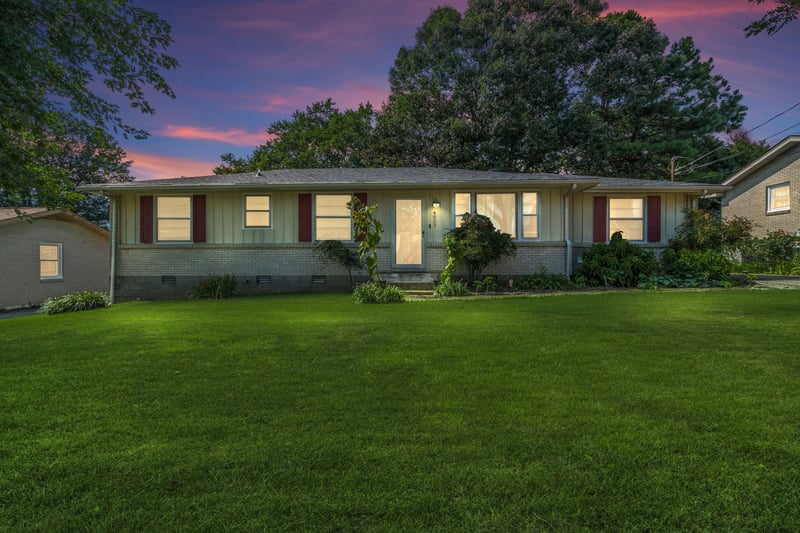 4852 Everest Dr, Old Hickory, TN 37138