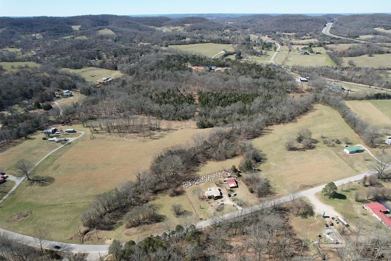 5 Cool Springs Rd, Thompsons Station, TN 37179