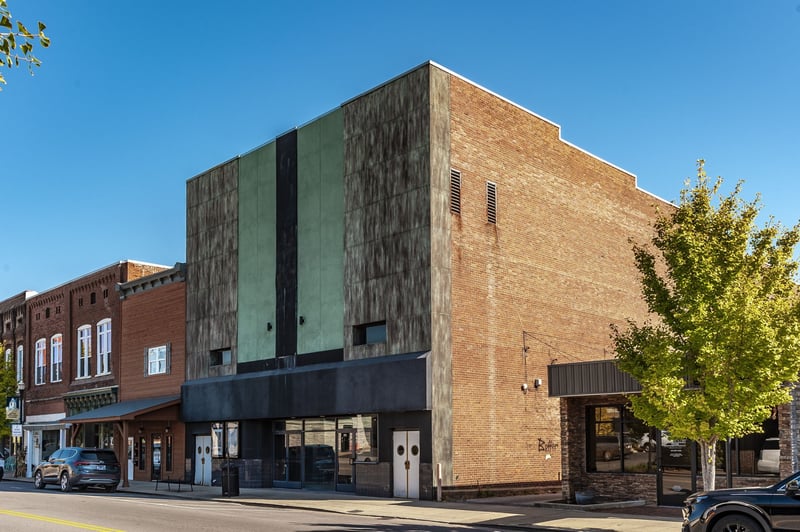 718 S Main St, Springfield, TN 37172