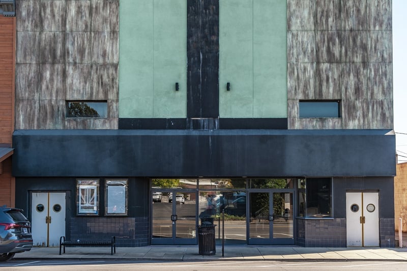 718 S Main St, Springfield, TN 37172