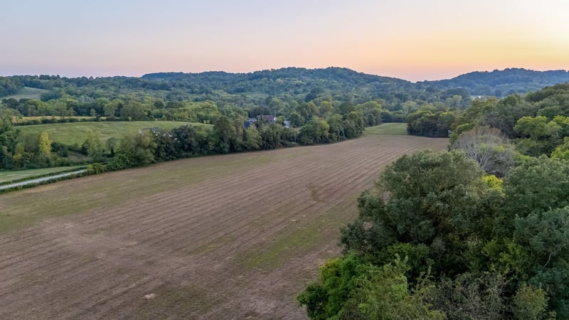 Craig Bridge Rd, Williamsport, TN 38487