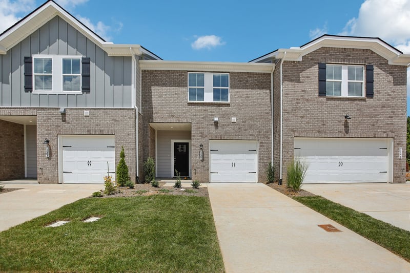 7137 Cedarcrest Ln, Fairview, TN 37062