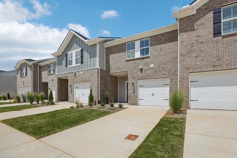 7137 Cedarcrest Ln, Fairview, TN 37062