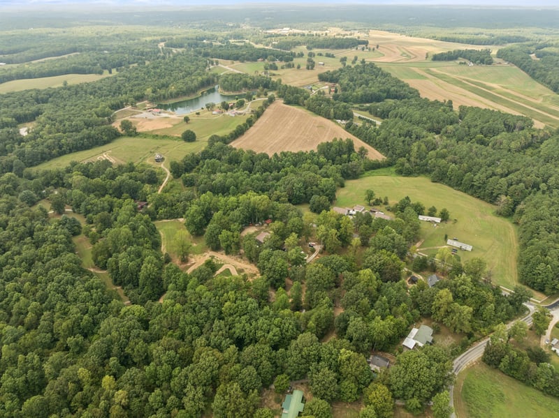 2 Dog Creek Rd, Primm Springs, TN 38476
