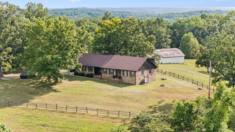 3085 Hwy 47 N, White Bluff, TN 37187