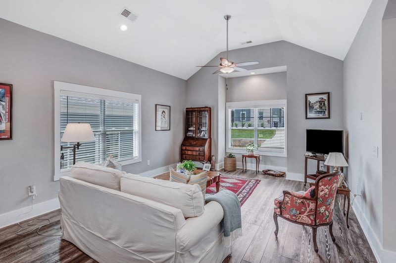 1360 Hicks Edgen Rd, Pleasant View, TN 37146