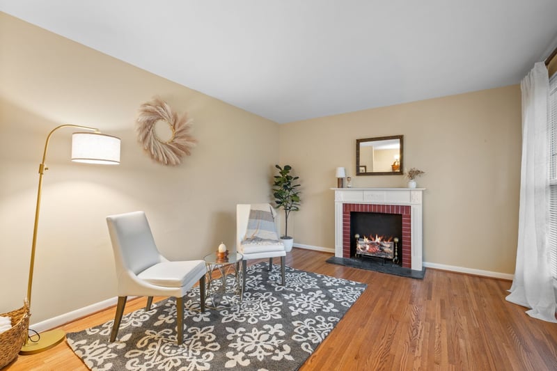 521 Columbus Dr, Hermitage, TN 37076