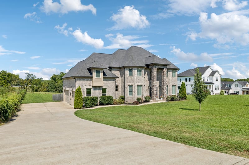 589 Saundersville Ferry Rd, Mount Juliet, TN 37122