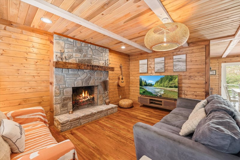 89 Ouchonder Rd, Elmwood, TN 38560