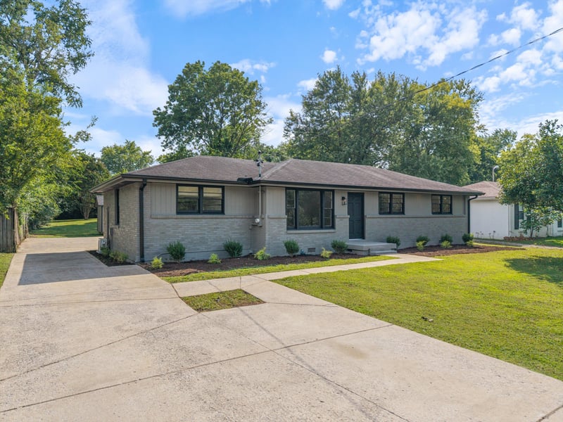 119 Mcbratney Dr, Hendersonville, TN 37075