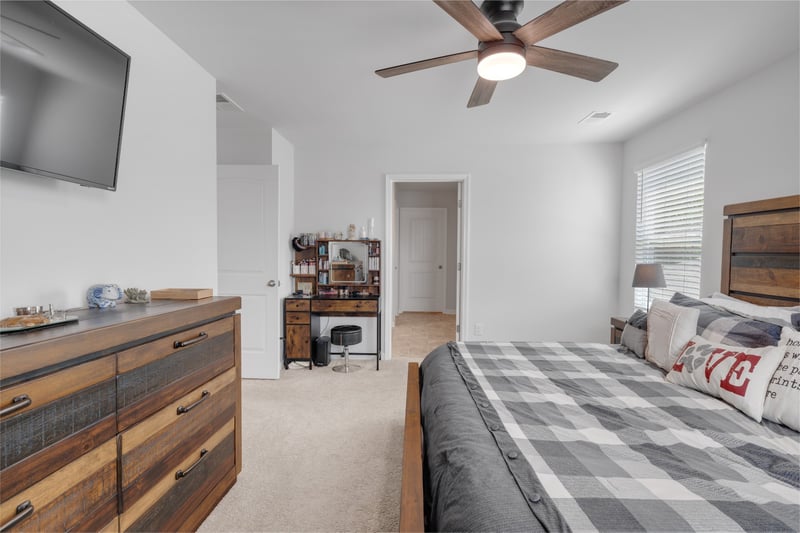 896 Long Leaf Rd, Lebanon, TN 37087