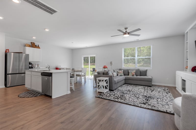 896 Long Leaf Rd, Lebanon, TN 37087