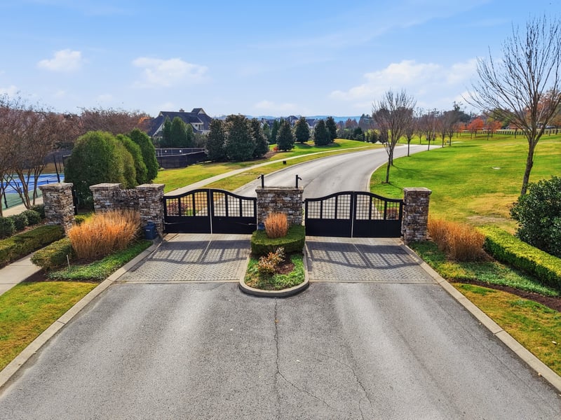 8514 Blanton Ct, College Grove, TN 37046