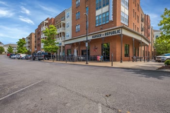 9002 Rigden Mill Dr, Nashville, TN 37211