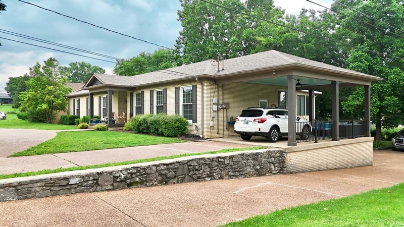 1409 Oakland Acres Dr, Madison, TN 37115