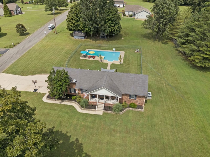 636 Vaughans Gap Rd, Spring Hill, TN 37174