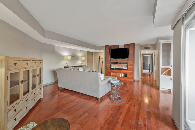 900 19th Ave #708, Nashville, TN 37212