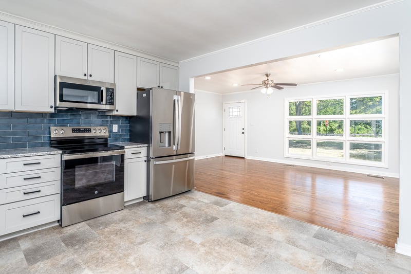 202 Jackson Heights Rd, Columbia, TN 38401