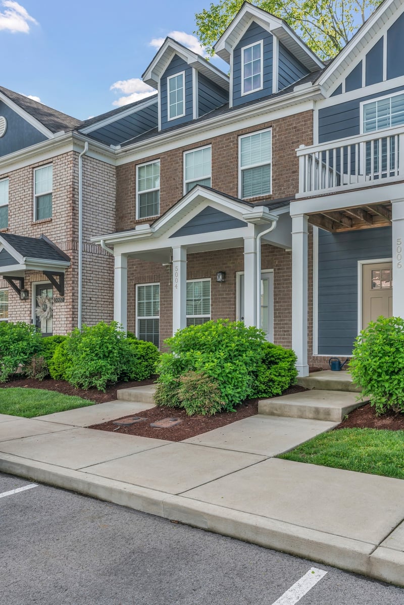 5004 Isabella Ln, Hendersonville, TN 37075