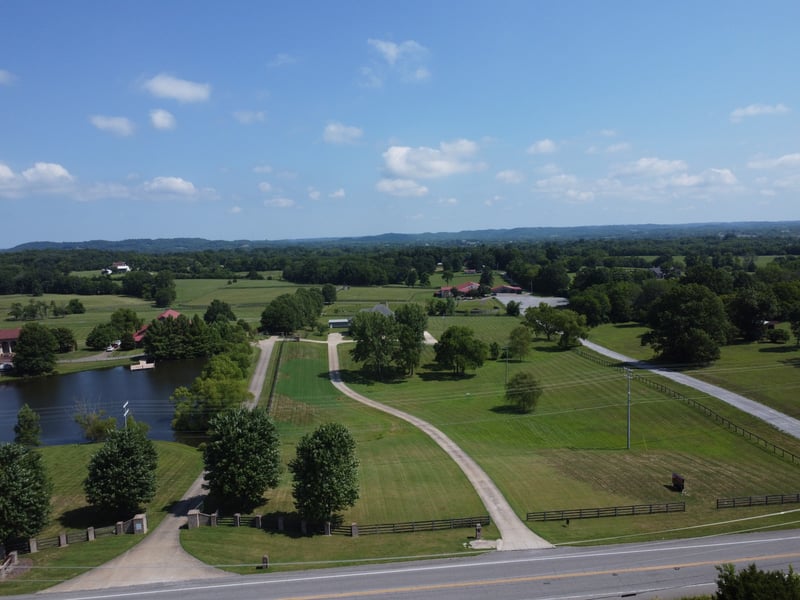 1616 Long Hollow Pike, Gallatin, TN 37066