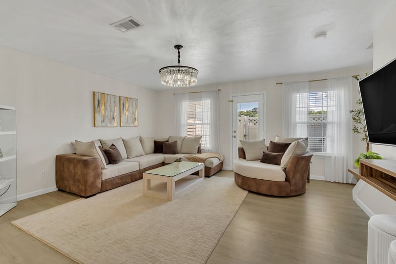 1792 Red Jacket Dr, Antioch, TN 37013