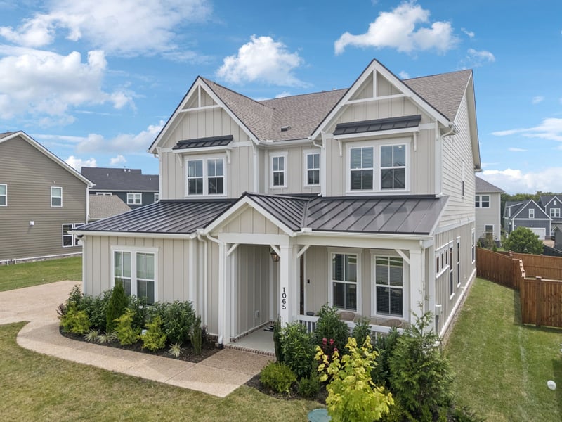 1065 Pine Creek Dr, Arrington, TN 37014