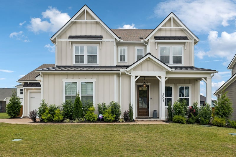 1065 Pine Creek Dr, Arrington, TN 37014